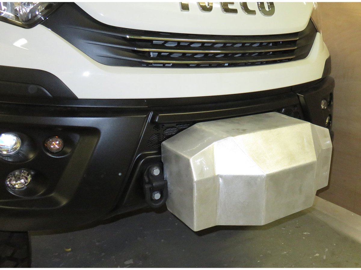Capot de protection de la platine de treuil Iveco Daily 4x4 - Conforme R61 N4-Offroad Xperts 4x4