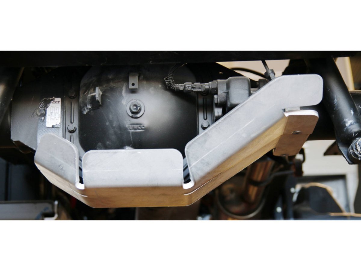 Ski de protection de nez de pont arrière en aluminium de 10mm pour Iveco Daily 3 4x4 phase 2 après 2019 N4-Offroad Xperts 4x4