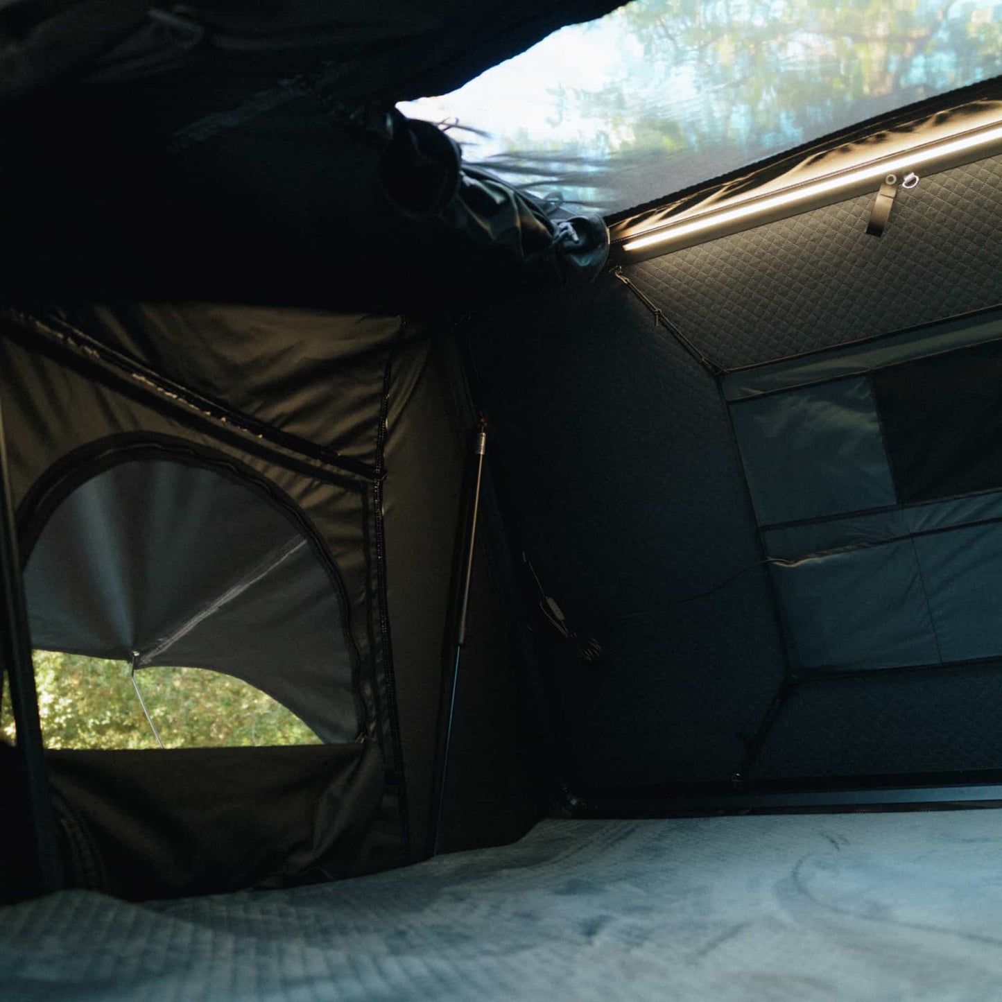 Tente de Toit Expedition L – Go Overland Canada - 3/4 Places - BYD Shark 2024+