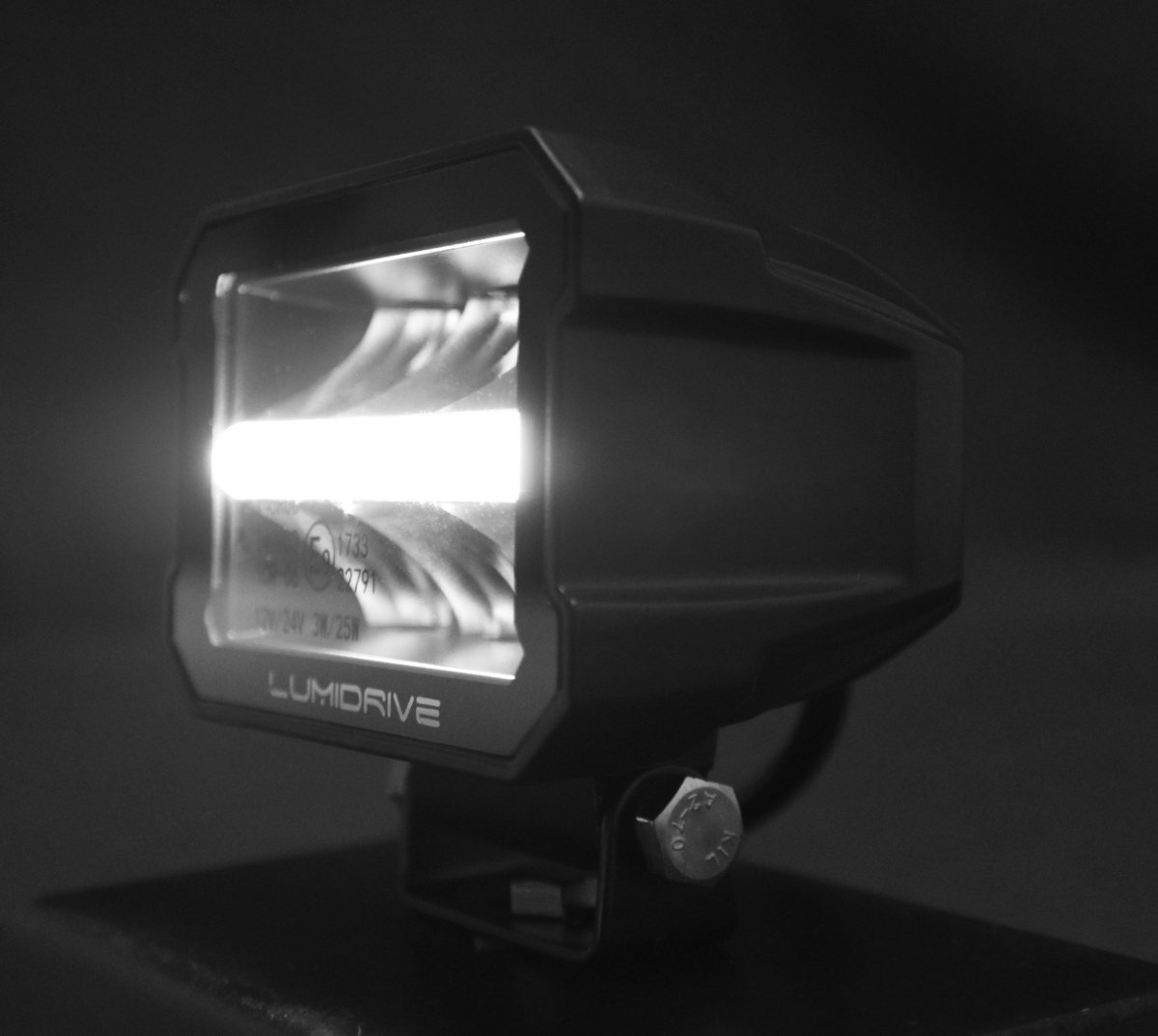 Phare de travail LED Lumidrive PROXIDRIVE 2800 lumens étanche - BYD Shark 2024+