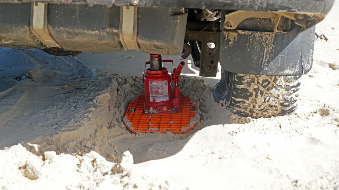 Plaque à Sable MAXTRAX Jaxbase – Support Cric Ultra-Résistant (Par Pièce) - BYD Shark 2024+