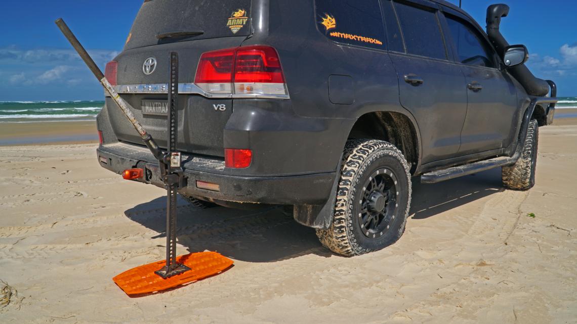 Plaque à Sable MAXTRAX Jaxbase – Support Cric Ultra-Résistant (Par Pièce) - BYD Shark 2024+