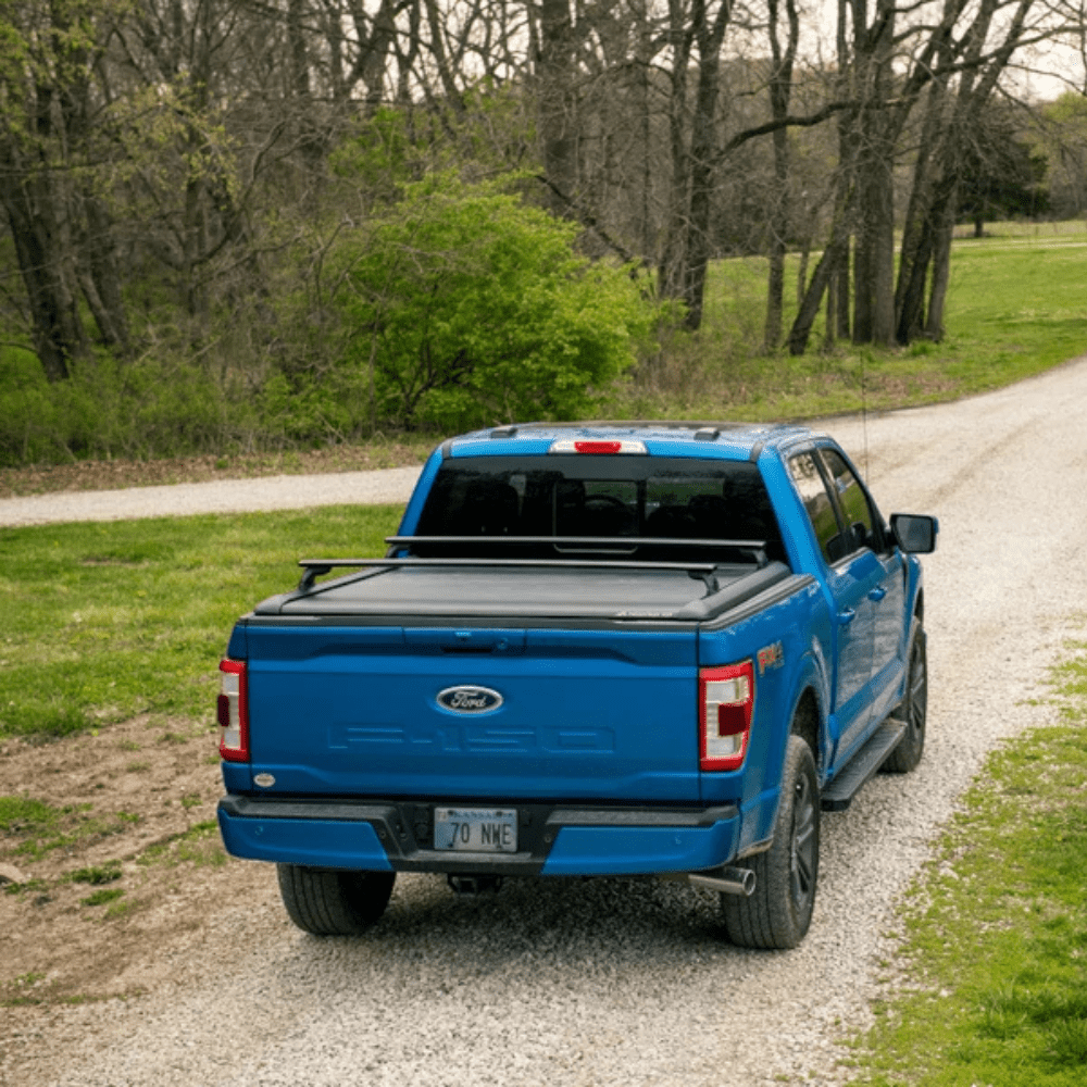 Rideau de Benne RealTruck Mountain Top EVOm Manuel Ford F-150 5.5ft 2015+ | Noir - Ford F150