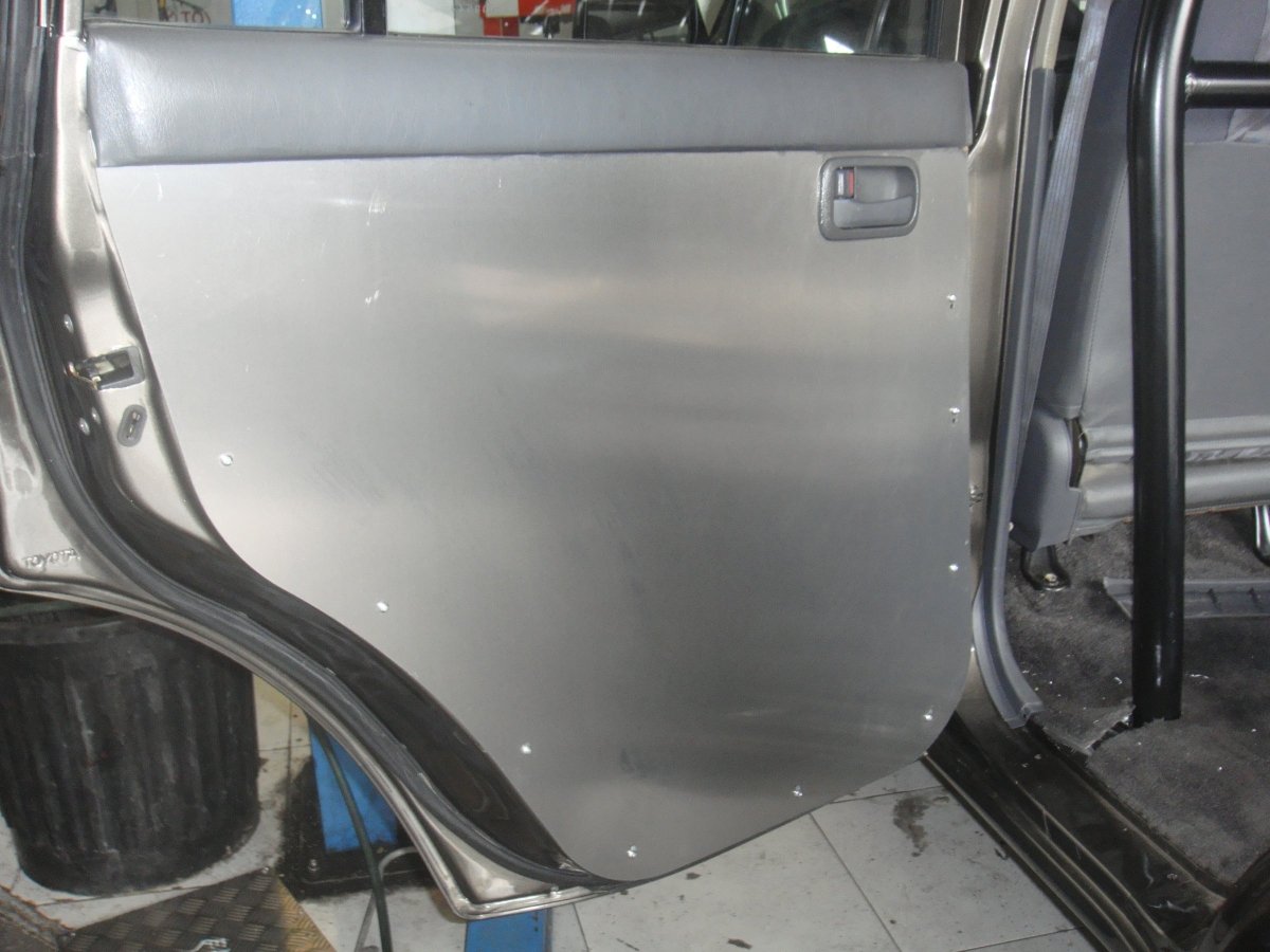 Panneaux de portes arrières en aluminium de 2.5mm pour Toyota Land Cruiser HDJ80 N4-Offroad - Toyota HDJ80