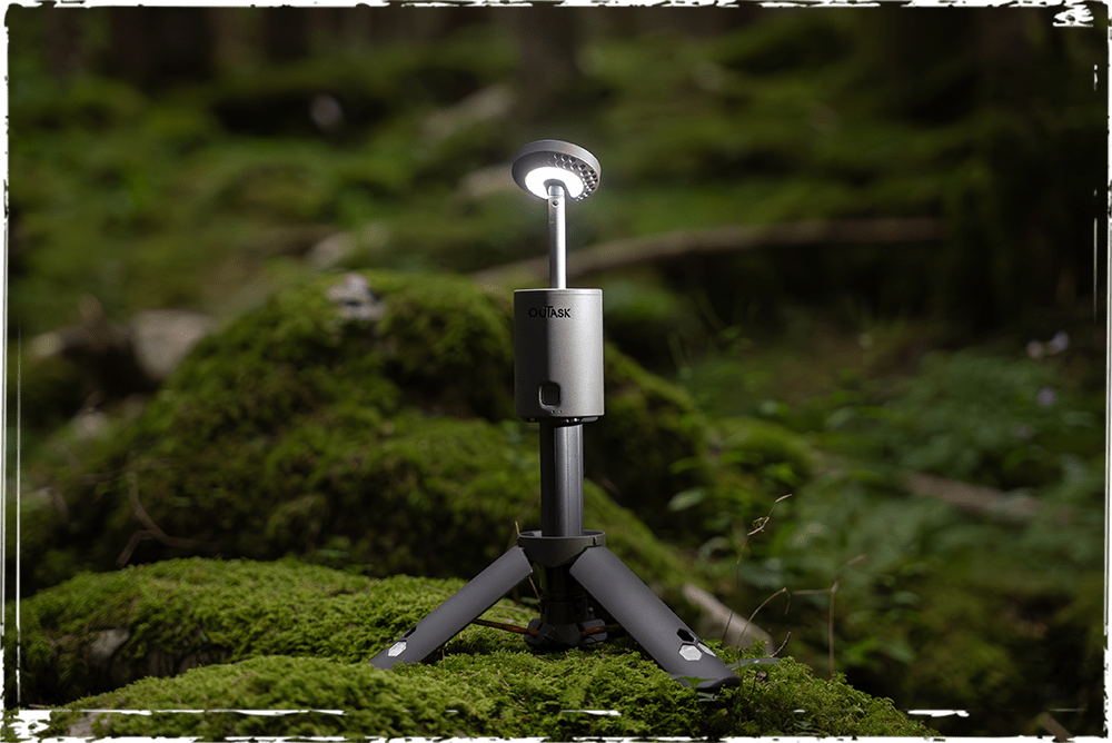 OuTask Lampe Télescopique Gris Clair - Outdoor LED 720° Rechargeable - BYD Shark 2024+