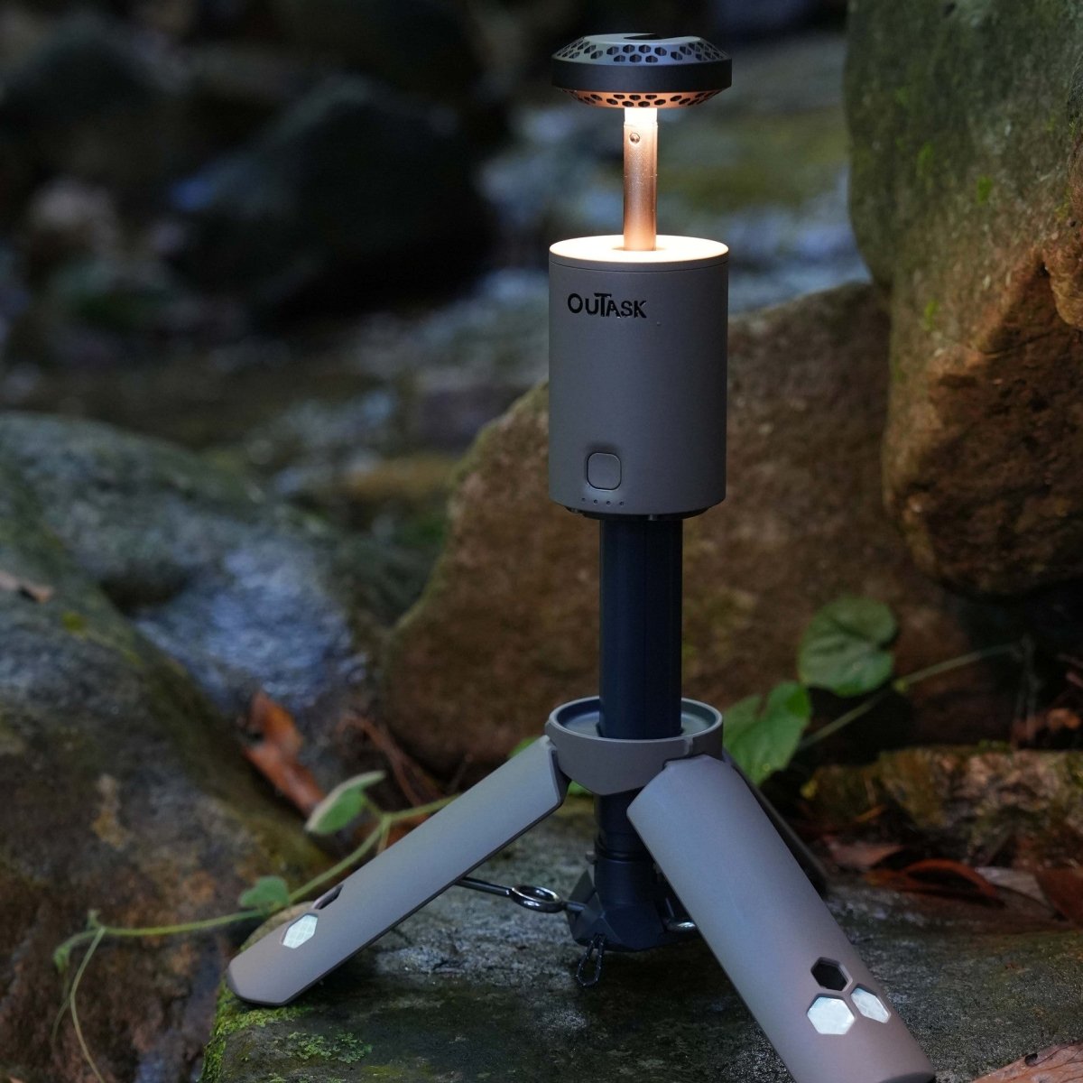 OuTask Lampe Télescopique LED Outdoor 720° - Tactical Earth - BYD Shark 2024+