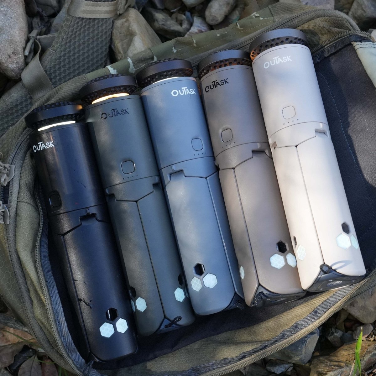 OuTask Lampe Télescopique LED Outdoor 720° - Tactical Earth - BYD Shark 2024+
