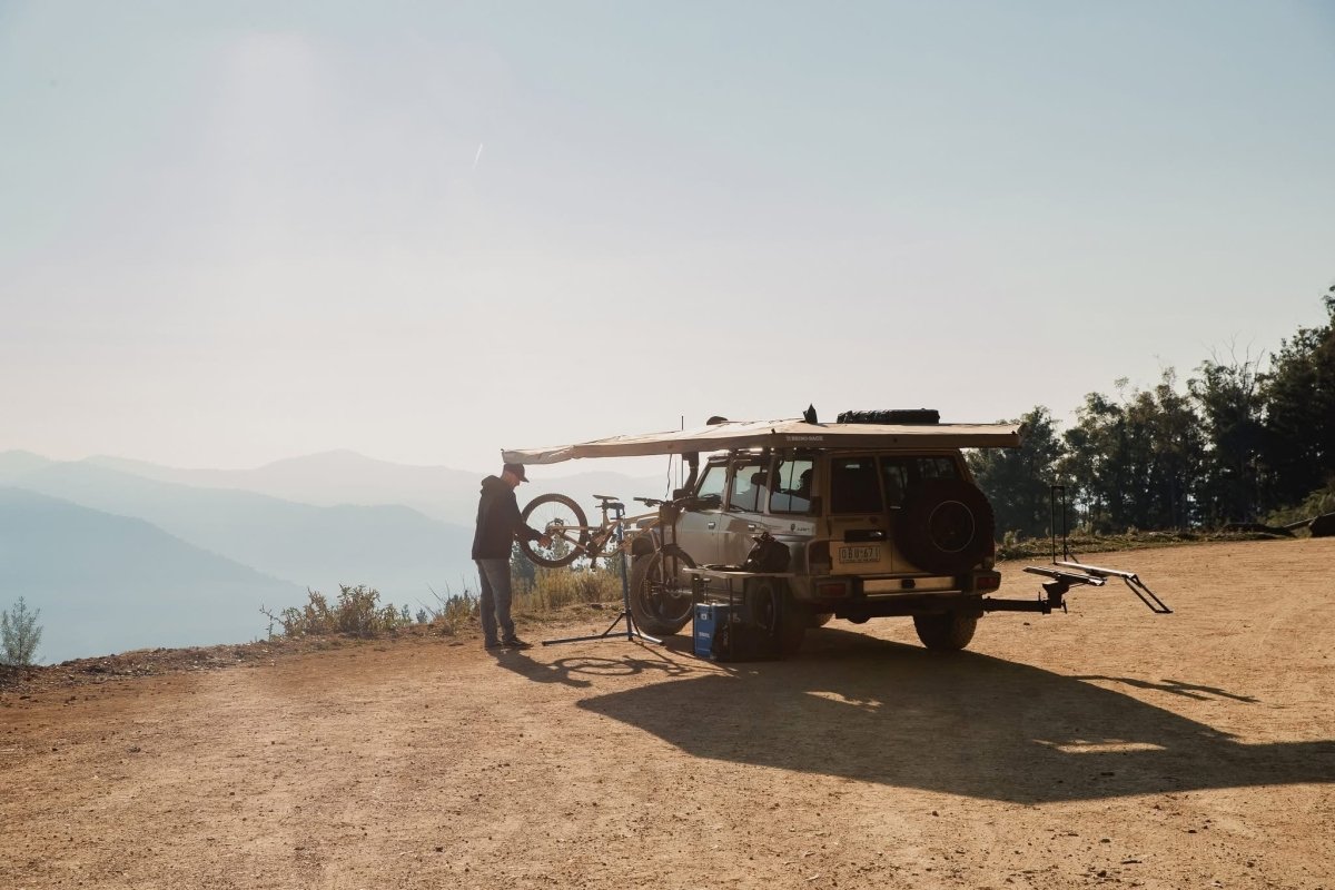 Auvent 270° Batwing Autoportant Latéral | Gauche - RHINO-RACK - BYD Shark 2024+