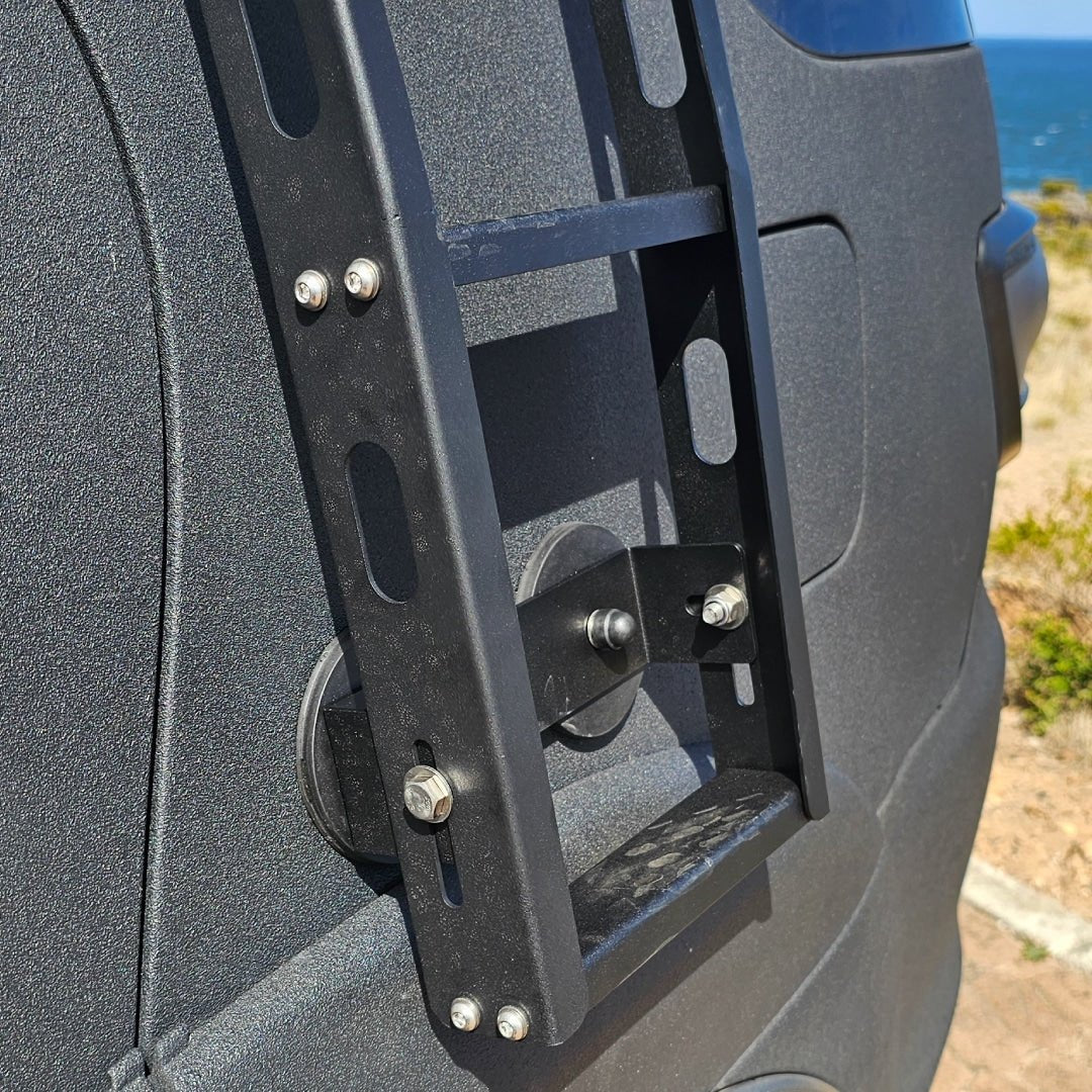 Échelle latérale Toyota LC300 (2021+) Predator Offroad - Toyota Land Cruiser J300