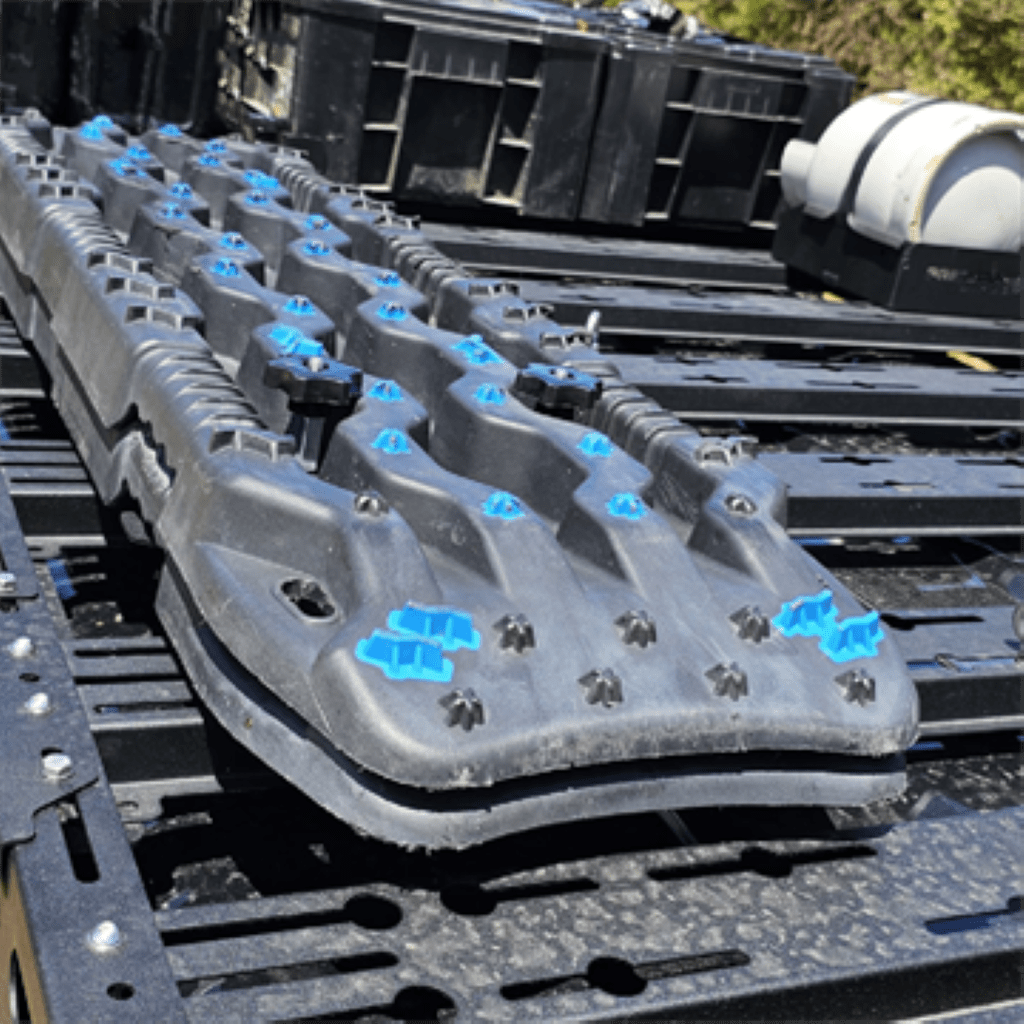 Supports verrouillables pour plaques de désensablement Predator Offroad - BYD Shark 2024+