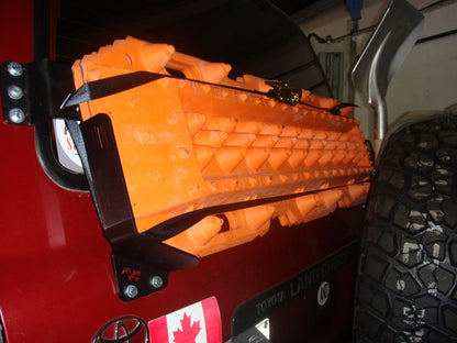 Support de plaques à sable Maxtrax sur le hayon pour Toyota HDJ80 N4-Offroad - Toyota HDJ80