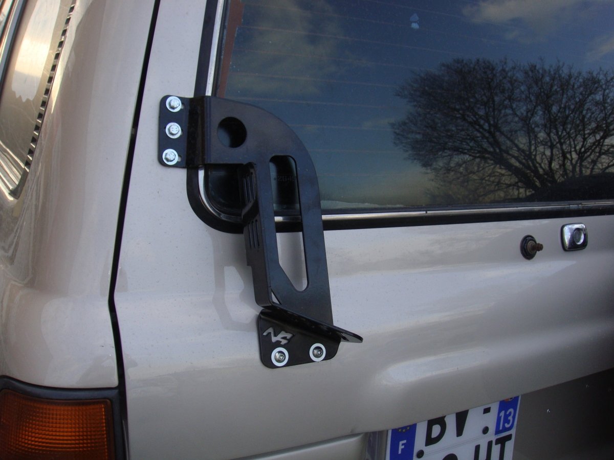 Support de plaques à sable Maxtrax sur le hayon pour Toyota HDJ80 N4-Offroad - Toyota HDJ80