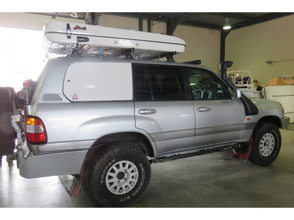 Support d'échelle sous tente James Baroud N4-Offroad -