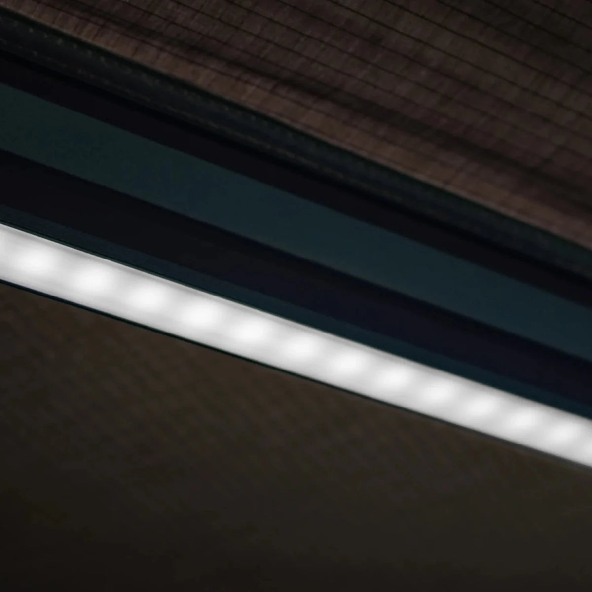 Auvent 270° XL Autoportant LED Côté Droit Eclipse - DARCHE - BYD Shark 2024+