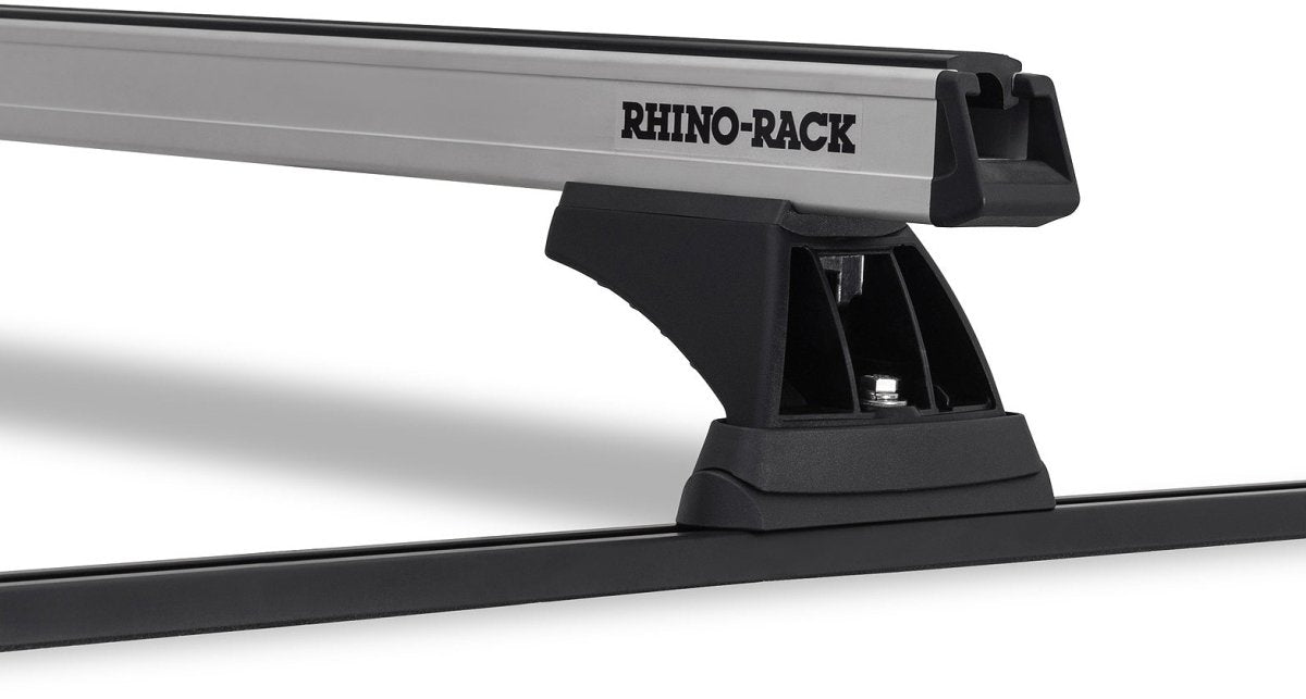 Kit 2 barres de toit noire 1250mm Heavy Duty RCH Trackmount Mitsubishi Pajero NM - NP 2000-2006 - RHINO-RACK -