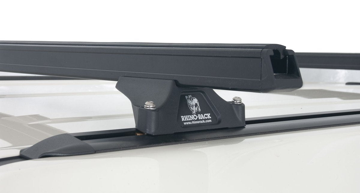 Kit 2 barres de toit noire 1375mm Heavy Duty RLTP Trackmount Land Rover Discovery 3 & 4 2005-2017 - RHINO-RACK -