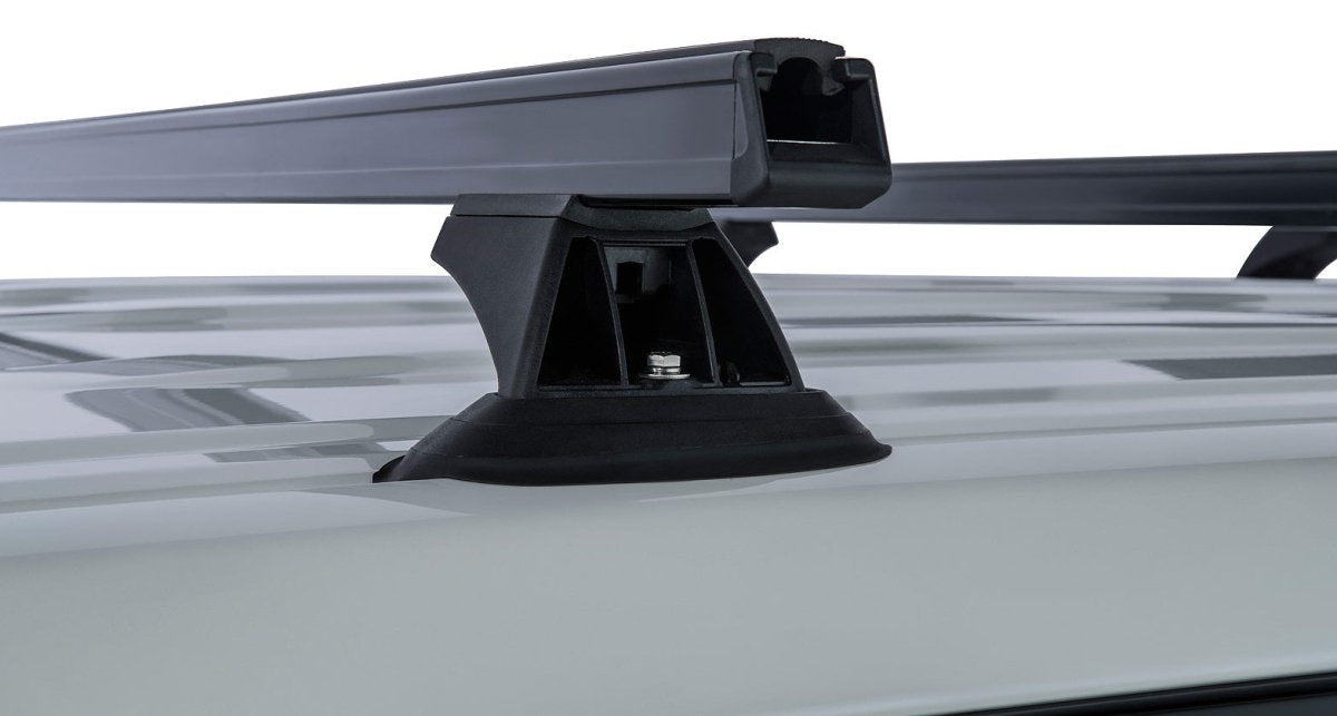 Kit 3 barres de toit noire 1375mm Heavy Duty avec pieds RCH Toyota Land Cruiser série 200 2007-2021 - RHINO-RACK - Toyota LC200