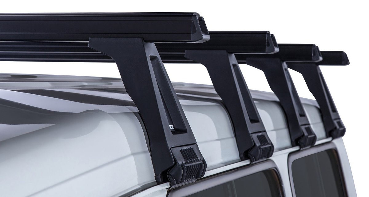 Kit 4 barres de toit noire Heavy Duty 1500mm avec pieds RL210 Toyota Land Cruiser série 78 2007+ - RHINO-RACK - Toyota Land Cruiser 78/79