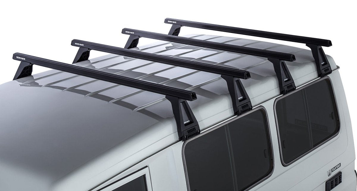 Kit 4 barres de toit noire Heavy Duty 1500mm avec pieds RL210 Toyota Land Cruiser série 78 2007+ - RHINO-RACK - Toyota Land Cruiser 78/79