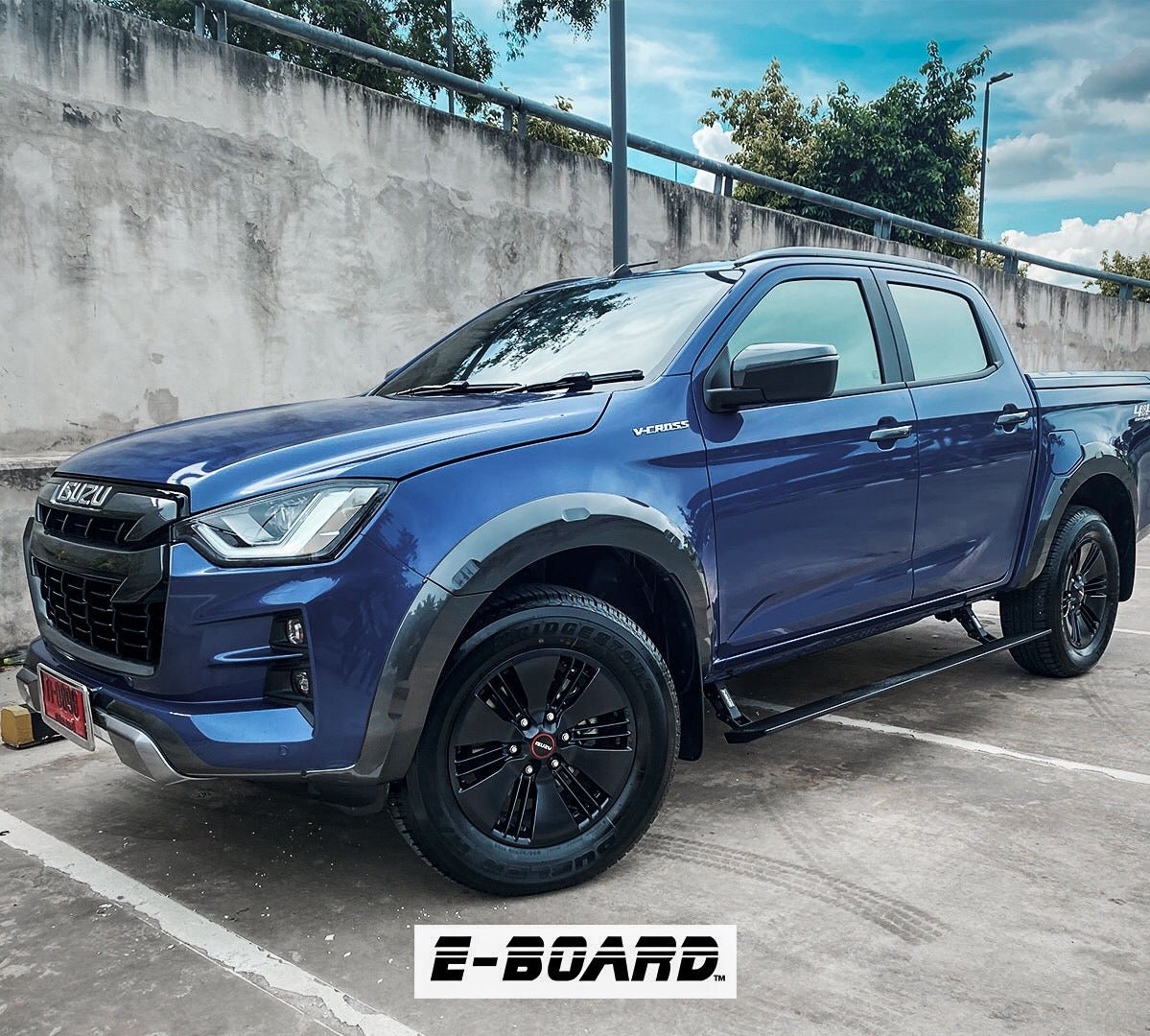 Marche-Pieds Electriques T-MAX Isuzu D-Max 2014-19 Double-Cab | E-Board - Isuzu Dmax 2012-2020