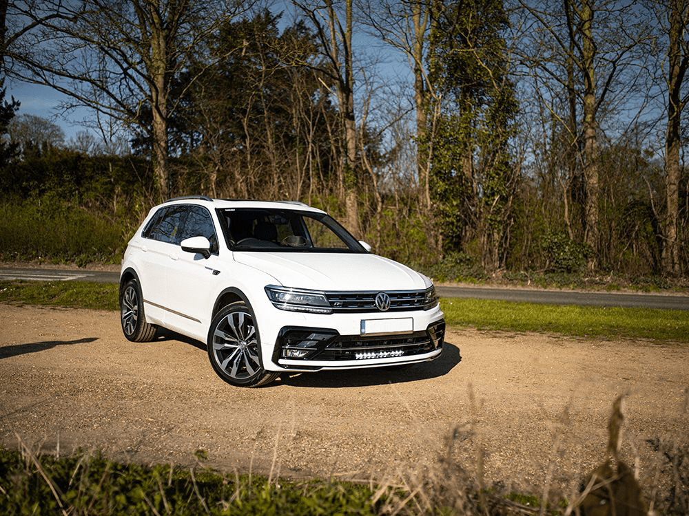 Pare-chocs faisceau Kit de montage VW Tiguan (2016-2020) LAZER LAMPS -