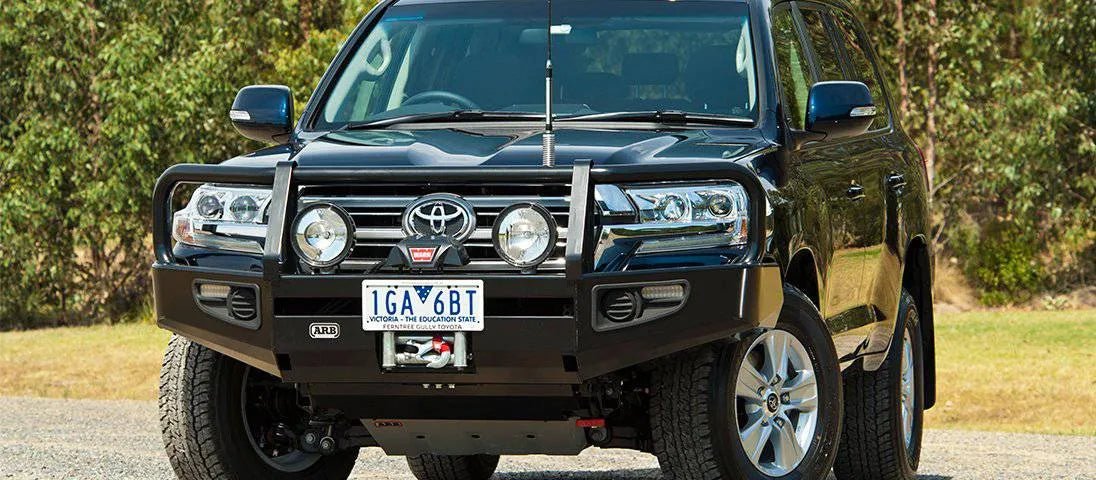 Pare-choc Avant ARB pour Land Cruiser 200 Series 2007 a 2015 | Commercial BullBar - Toyota LC200