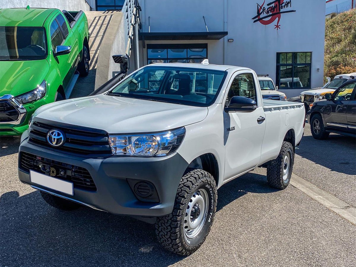 Platine de treuil intégrée au pare-chocs d'origine pour Toyota Hilux Revo avant 12/2020 N4-Offroad - Toyota Hilux 2016+