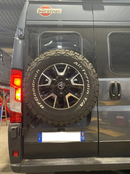 Porte roue de secours en inox sur porte arrière gauche Fiat Ducato Campeo N4-Offroad - Fiat Ducato 2006+