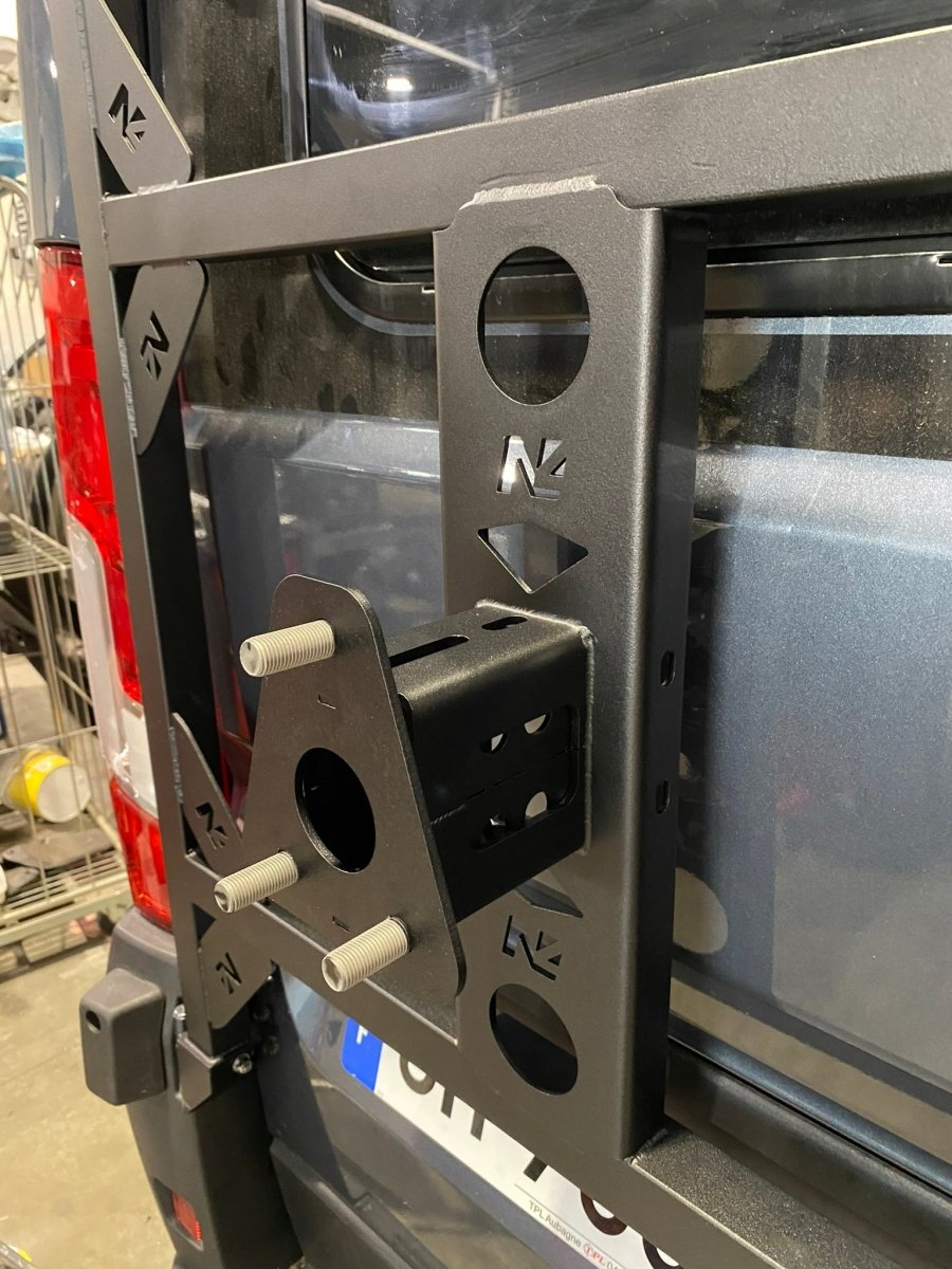 Porte roue de secours en inox sur porte arrière gauche Fiat Ducato Campeo N4-Offroad - Fiat Ducato 2006+