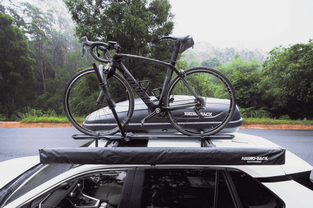Porte vélo de toit Brassknuckles ROCKY MOUNTS - BYD Shark 2024+