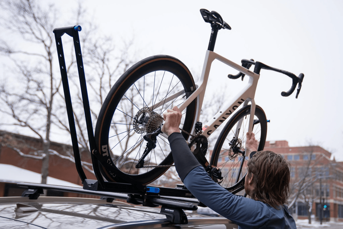 Porte vélo de toit Mach Ten ROCKY MOUNTS - BYD Shark 2024+
