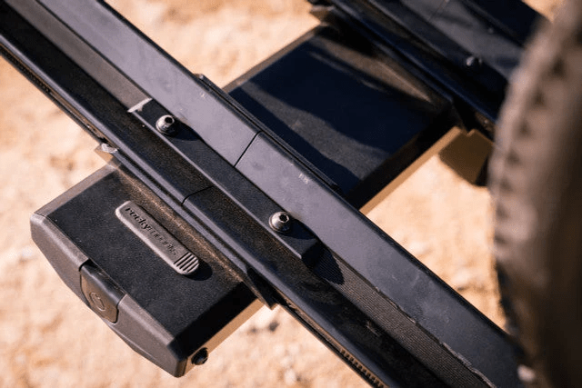 Porte vélo sur attelage Guide Rail ROCKY MOUNTS - BYD Shark 2024+