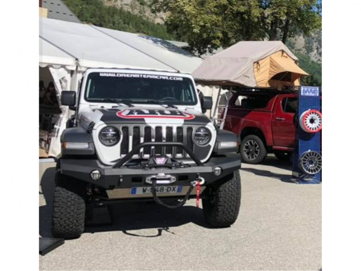 Ski de protection avant en aluminium de 8mm pour Jeep Wrangler JL et Gladiator avec pare chocs Warn N4-Offroad - Jeep JL