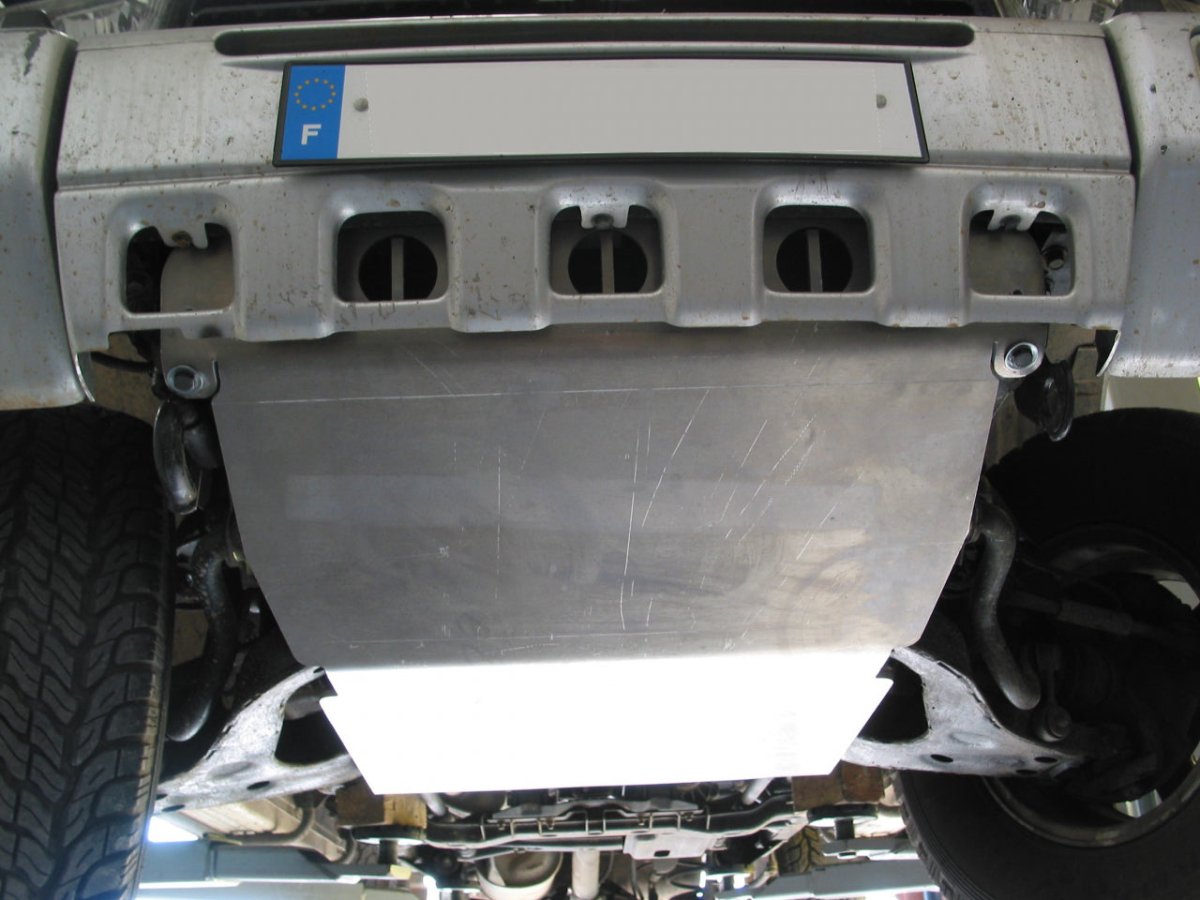 Ski de protection avant en aluminium de 8mm pour Mitsubishi Pajero V2 V4 1991-2003 N4-Offroad - Mitsubishi Pajero 1996-2007