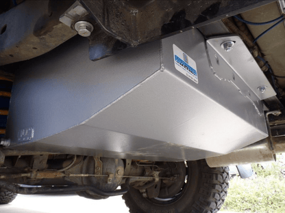 Réservoir supplémentaire LRA 150L Toyota Landcruiser HZJ105 sur Xperts4x4 Accessoires 4x4 Off-Road