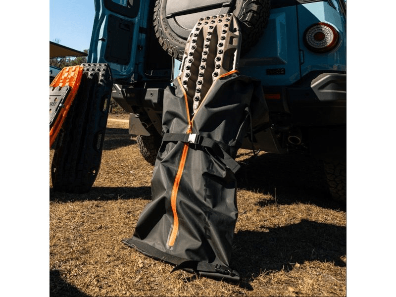Sac de transport MAXTRAX Board & Cargo Bag pour plaques de désensablage - BYD Shark 2024+
